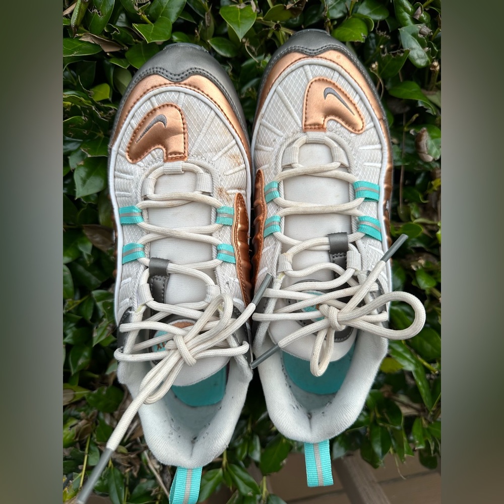 Women’s Nike Air Max 98 SE